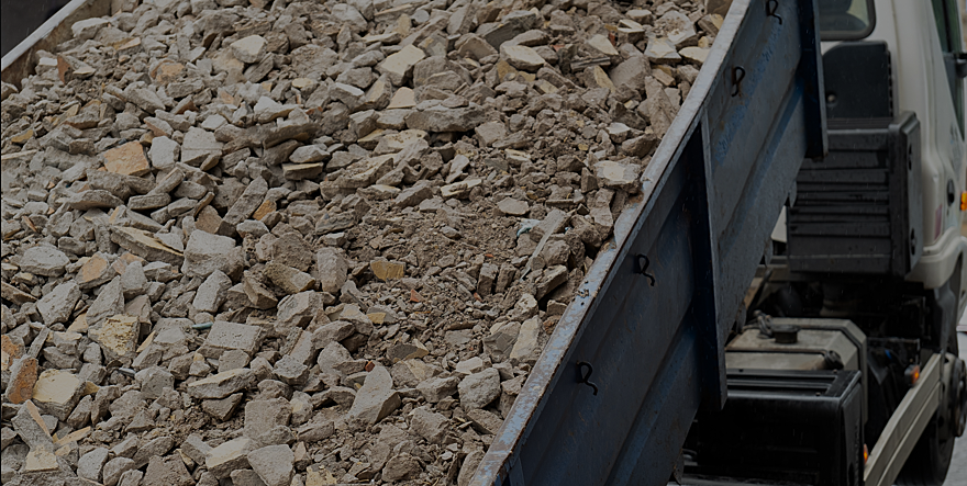 Schüttgut auf LKW Ladefläche