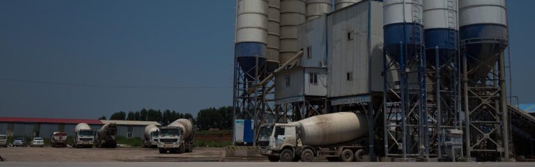 LKW unter Verladesilo